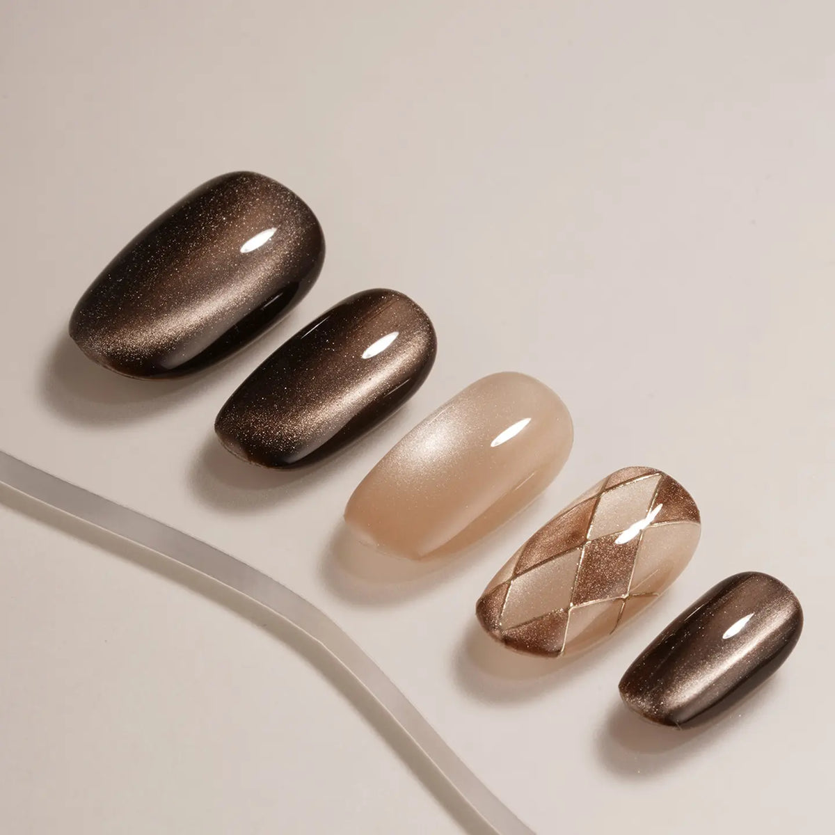 Earl Grey Mocha press-on nails detail image