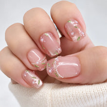 Floral Bloom press-on nails detail image