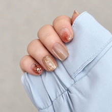 Amber Gold Foil press-on nails detail image