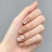 Floating Jade Blossom press-on nails detail image