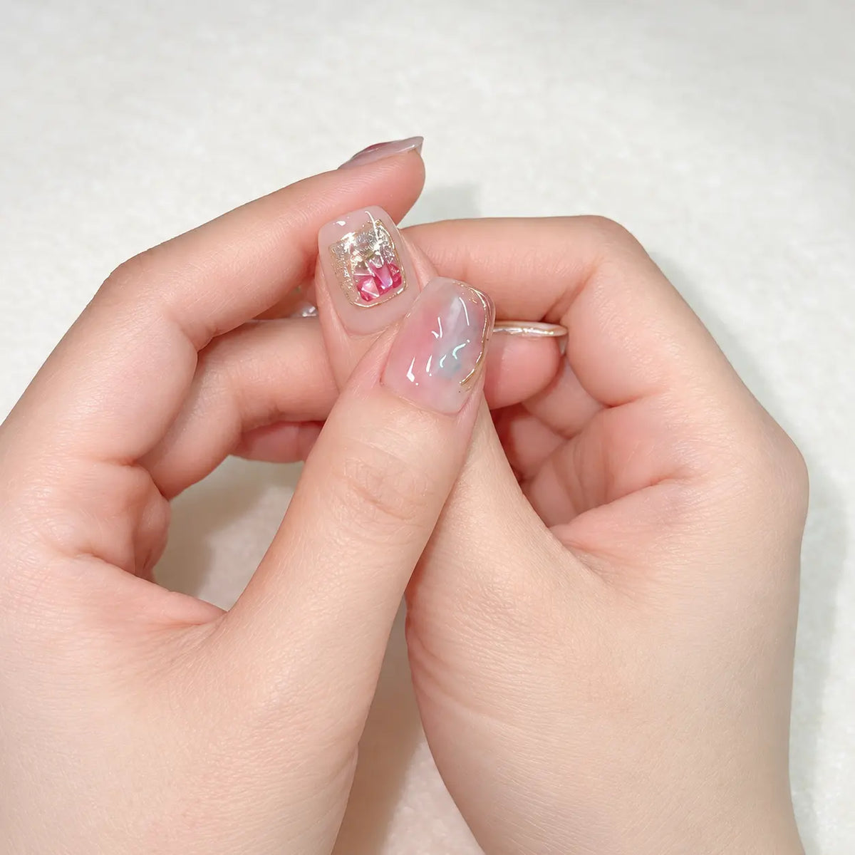 Rose Mist Crystal press-on nails detail image