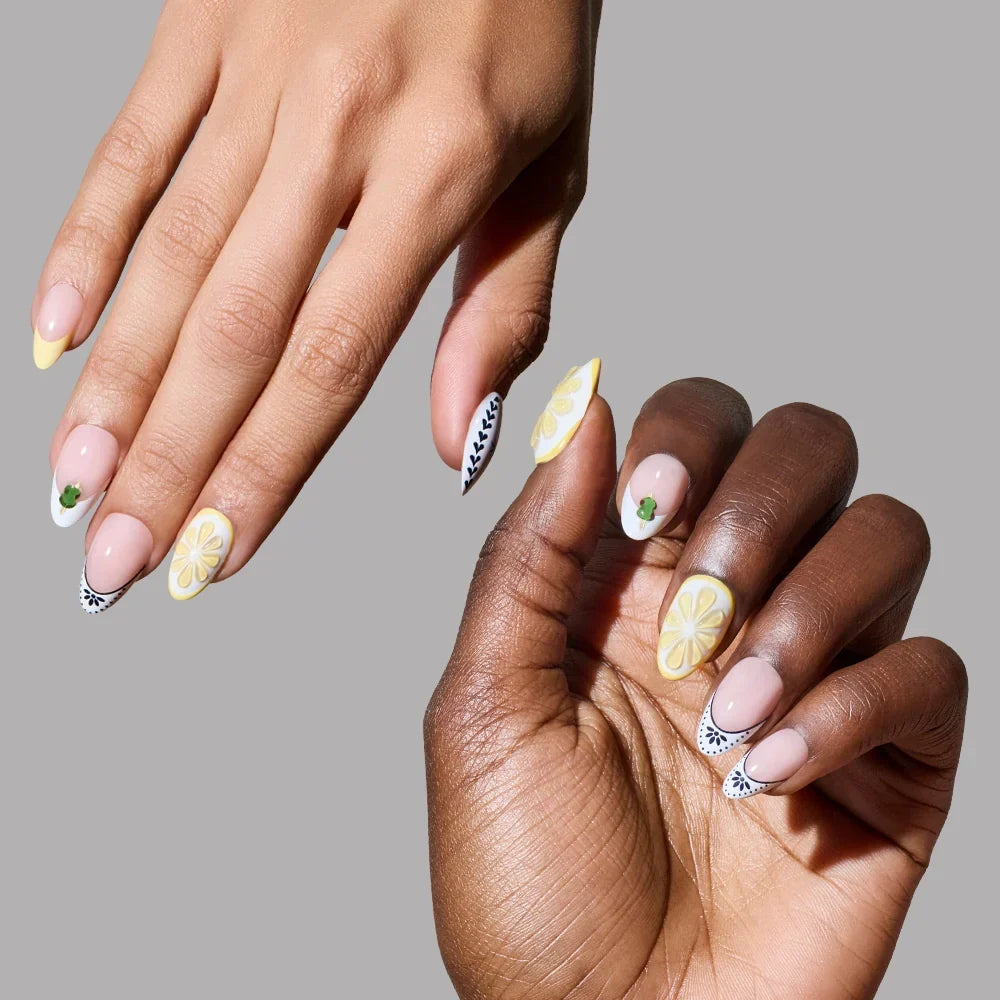 Aperitivo Hour press-on nails in white shade