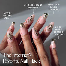 Athenian Gold press-on nail design - 3d style detail