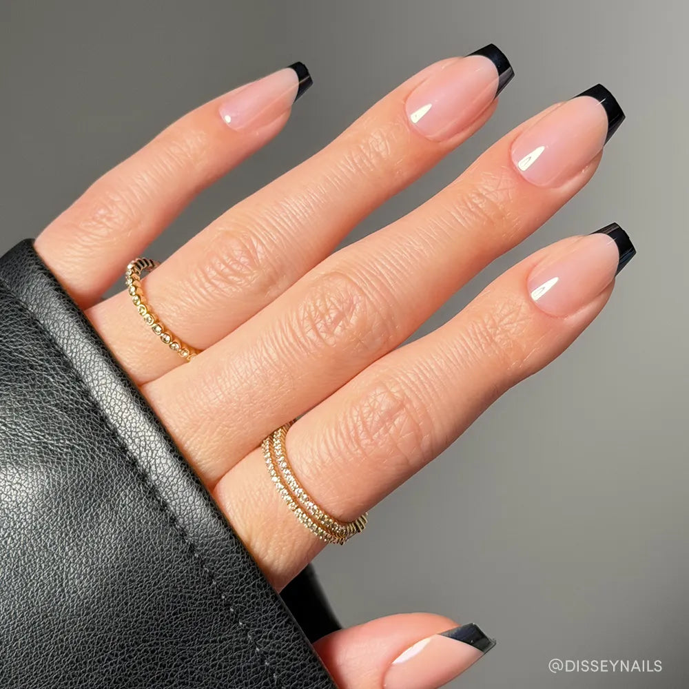 Balsamic Glaze press-on nails in black shade