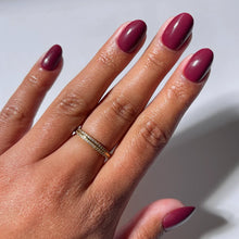 Berry Mood press-on nails in red shade