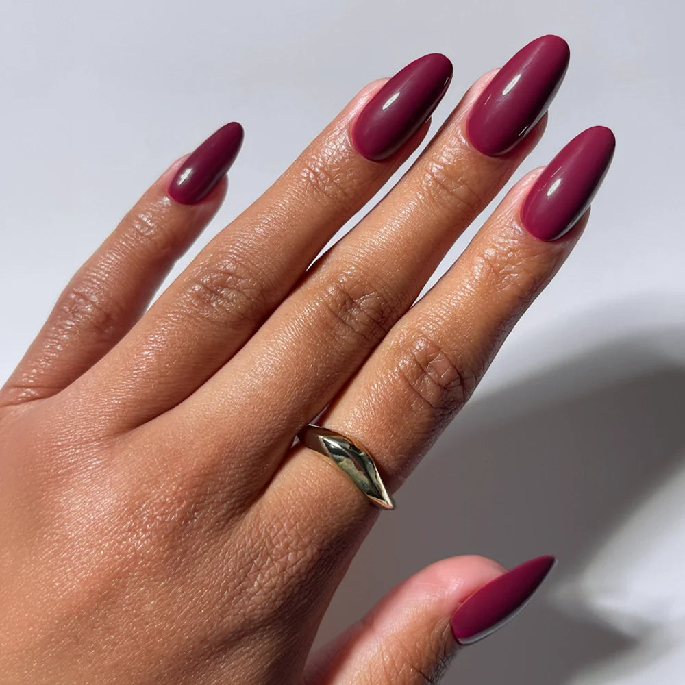 Berry Tempted press-on nails in red shade