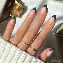Château press-on nails in green shade