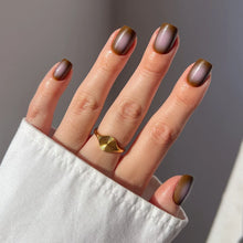 Eclipse press-on nails in brown shade