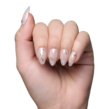 First Dance press-on nail design - 3d style detail
