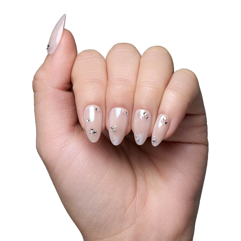 First Dance press-on nail design - 3d style detail