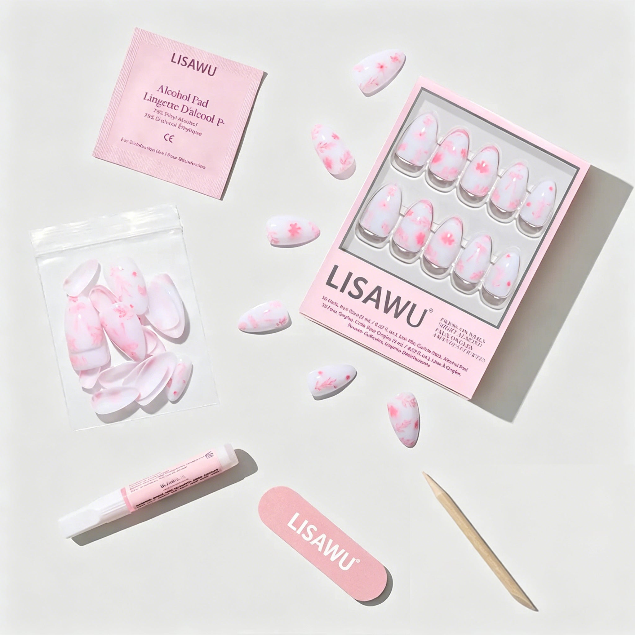 Fleur Amour press-on nails - almond shape, short length