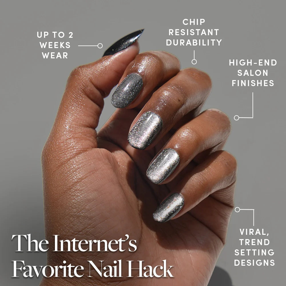 Galactic press-on nails with velvet finish