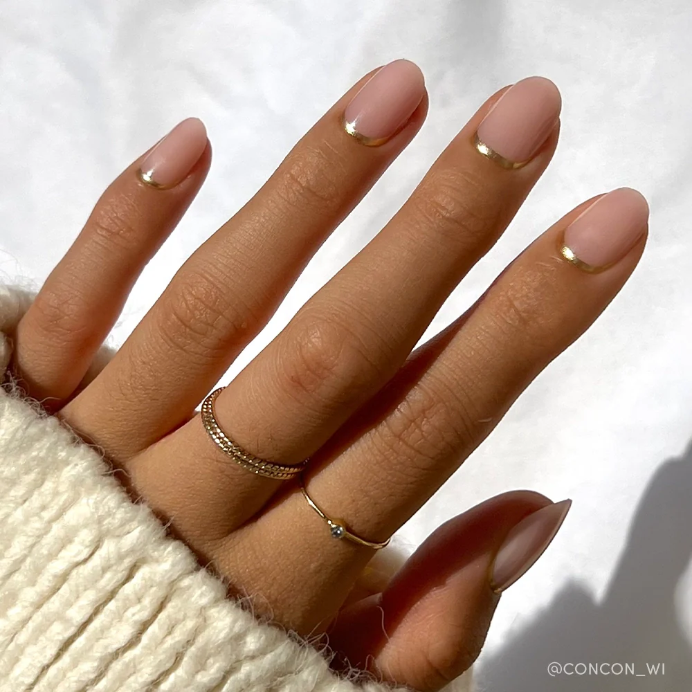 Goal Digger press-on nails in gold shade