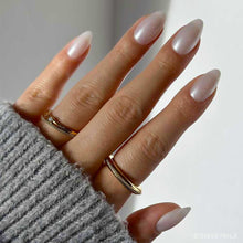 Hailey press-on nails in silver shade