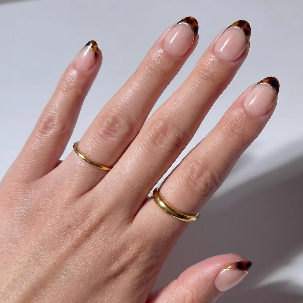 High Standards press-on nails in black shade