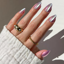 Iconic Oyster press-on nails in blue shade