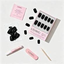 Jet Black press-on nails in black finish_glossy shade