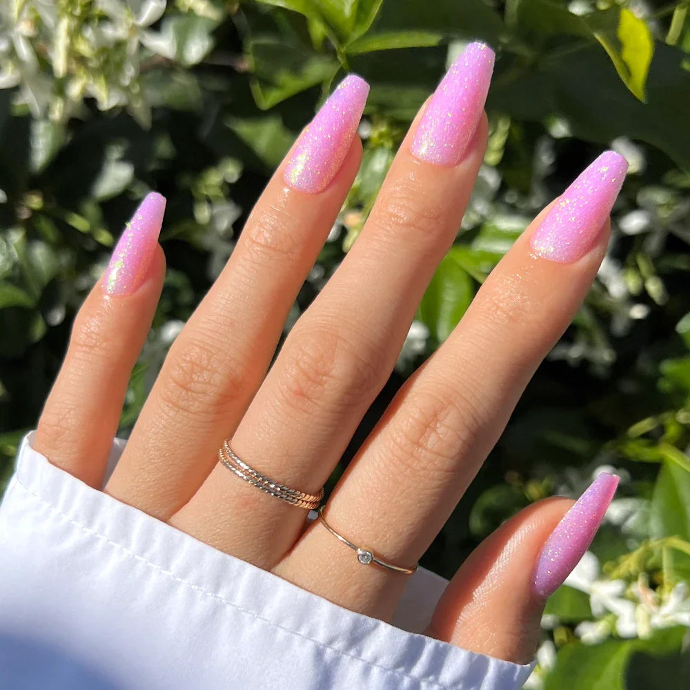 Lisawu Juicy press-on nails manicure lifestyle photo