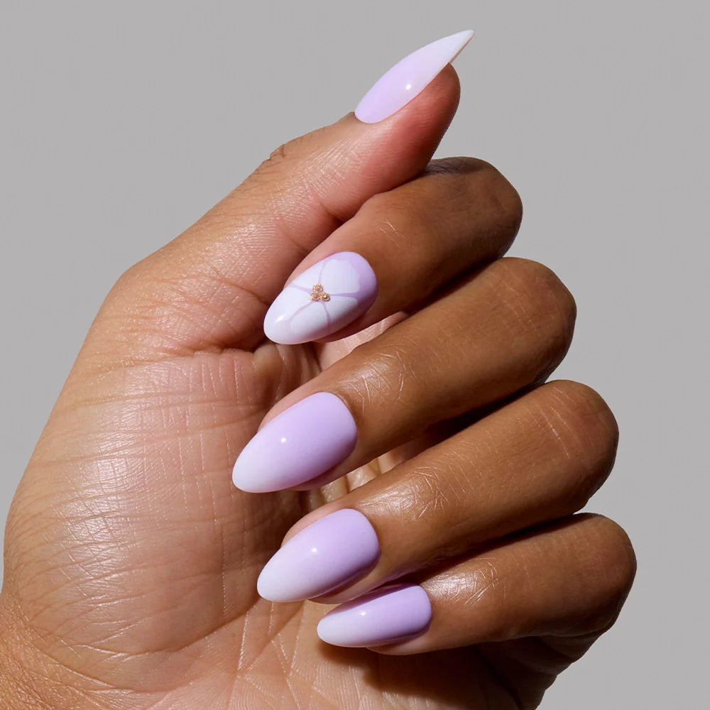 Lilac Reef press-on nails - almond shape, short length