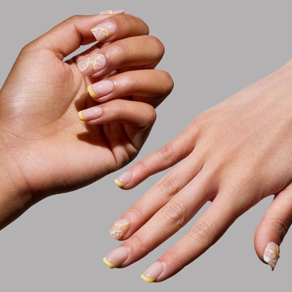 Limonata press-on nails with glossy finish
