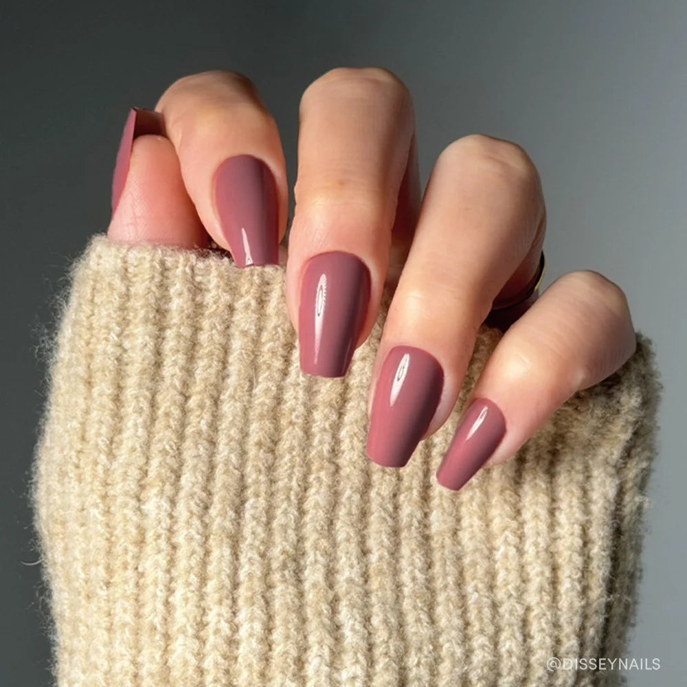 Mauve Affair press-on nails in pink shade