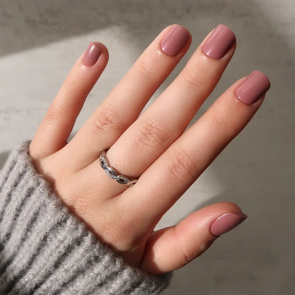 Mauve Cutie press-on nails in pink shade