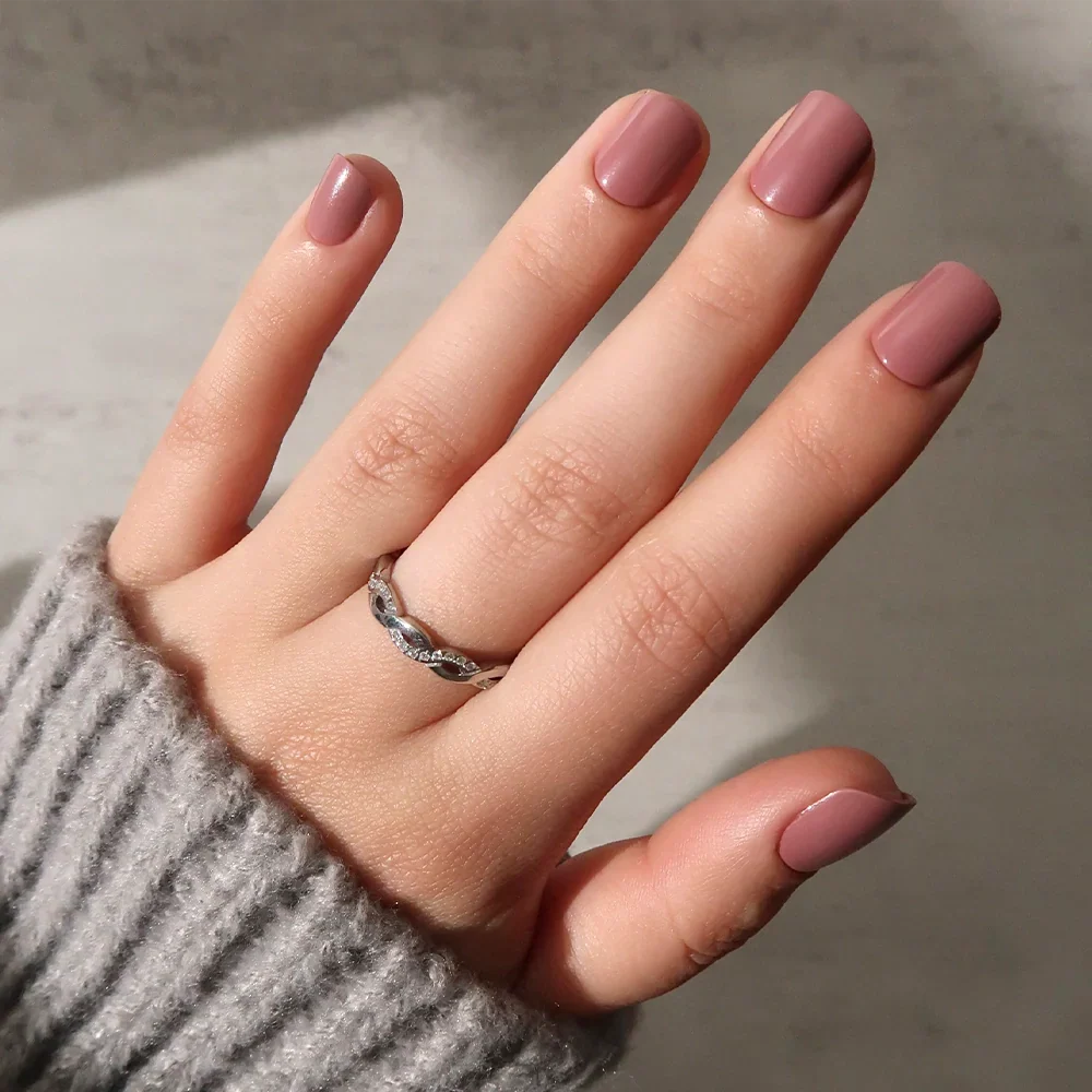 Mauve Cutie press-on nails in pink shade