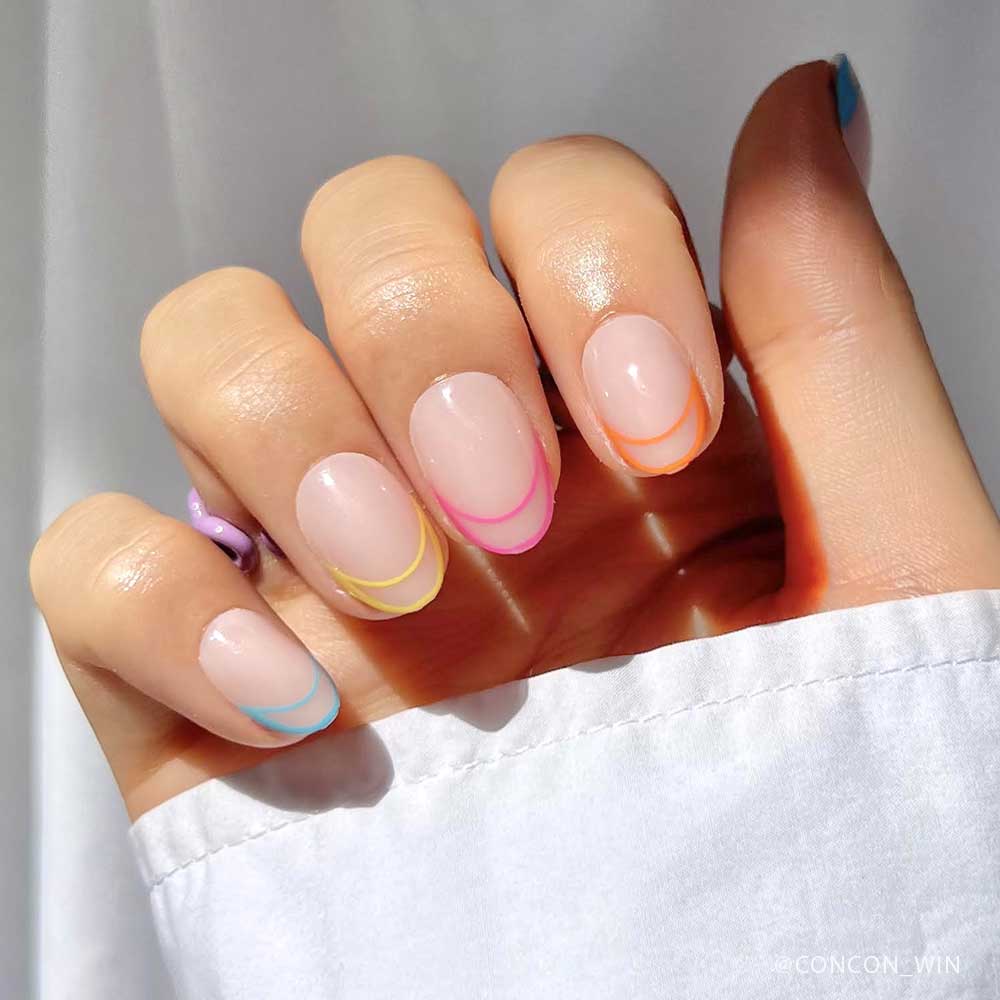 Lisawu Neon Lights press-on nails manicure lifestyle photo