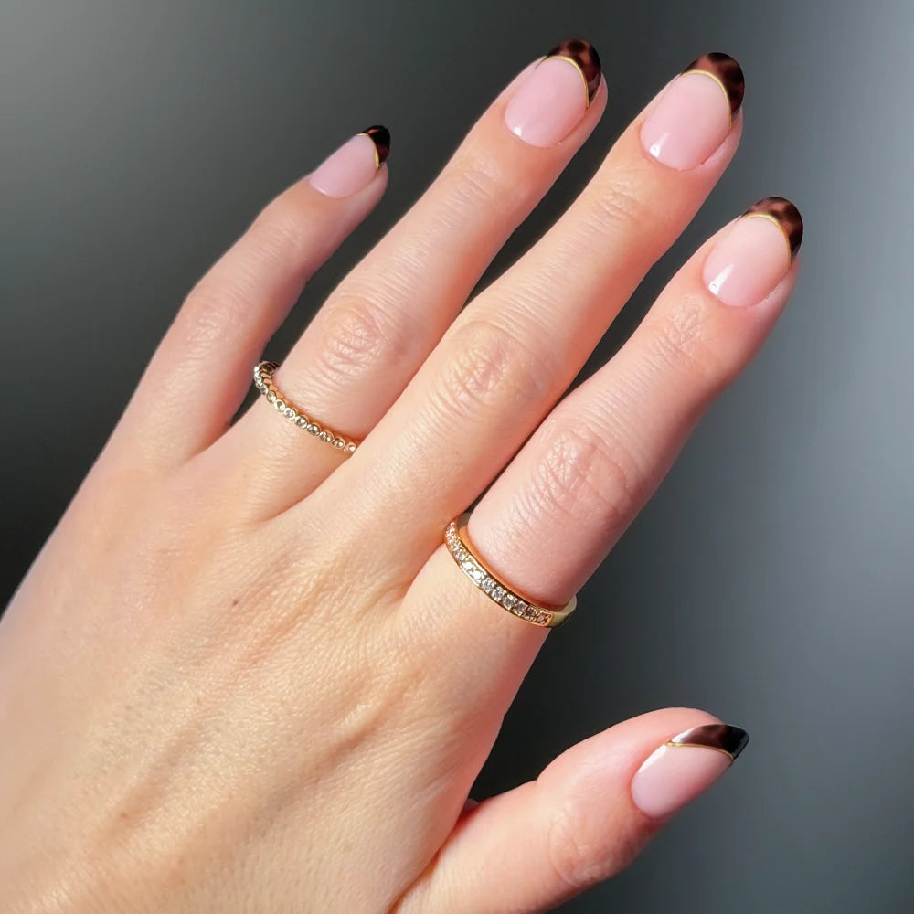 No Apologies press-on nails in black shade