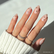 North Star press-on nails in gold shade
