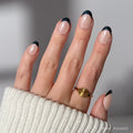 Onyx Glaze press-on nails in black shade