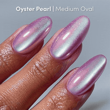 Lisawu Oyster Shell press-on nails manicure close-up
