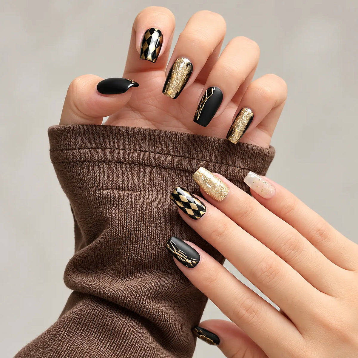 Pearl Ink Press-On Nails product image