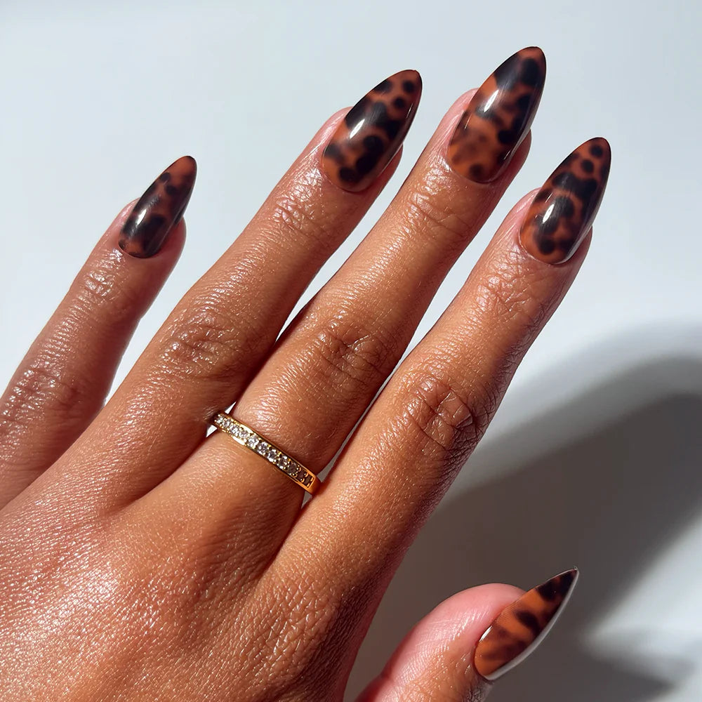 Rich Behavior press-on nails in black shade
