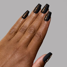 Rosy Remains press-on nails in gray shade