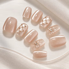 LISAWU Runaway Princess Press-On Nails - Image 3