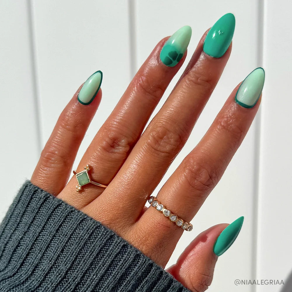 Siren Green SirenGreen 1 press-on nails