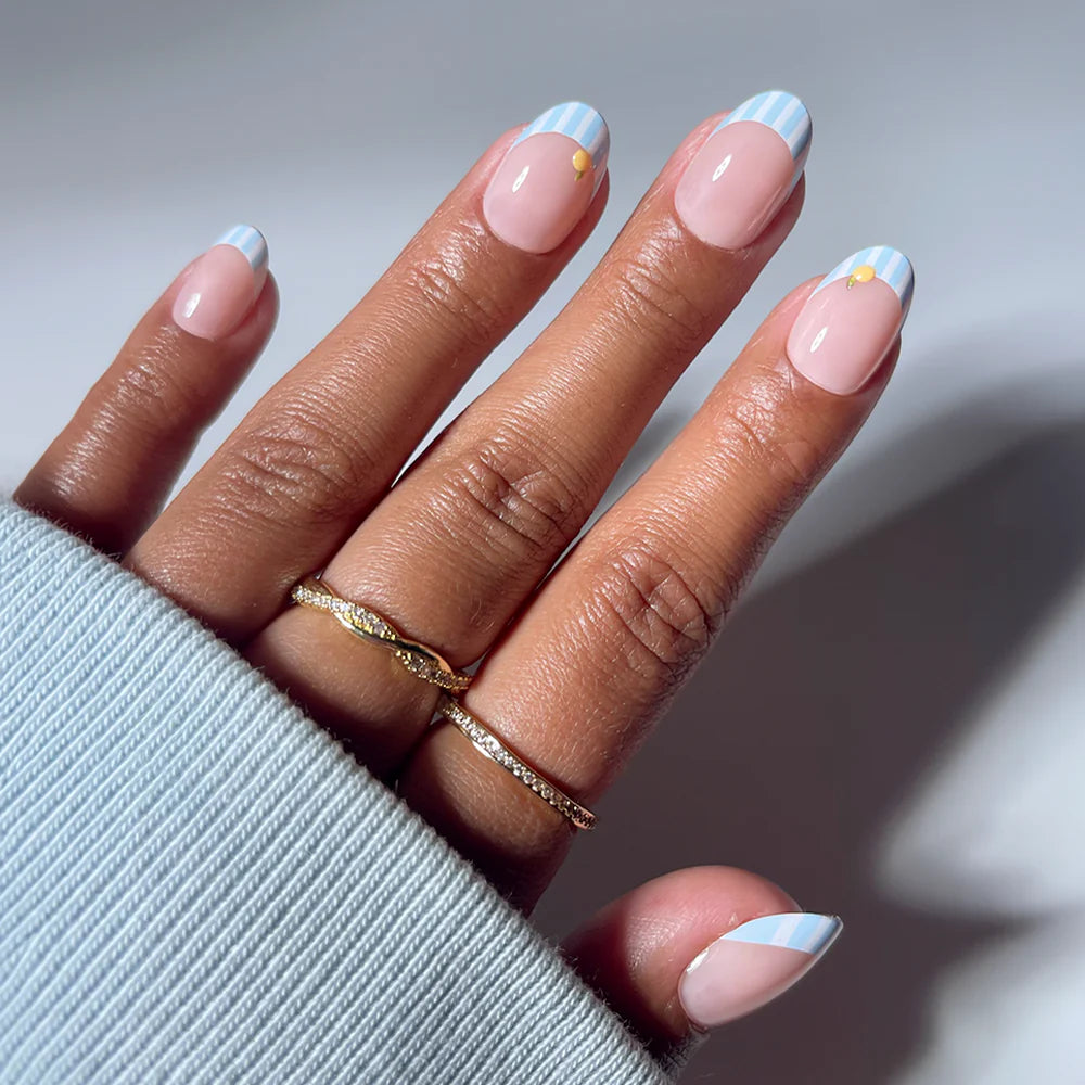 Summer Fresco press-on nails in blue shade