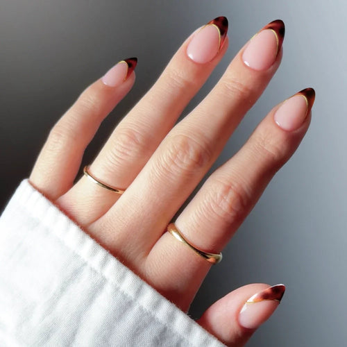 The Original press-on nails in black shade
