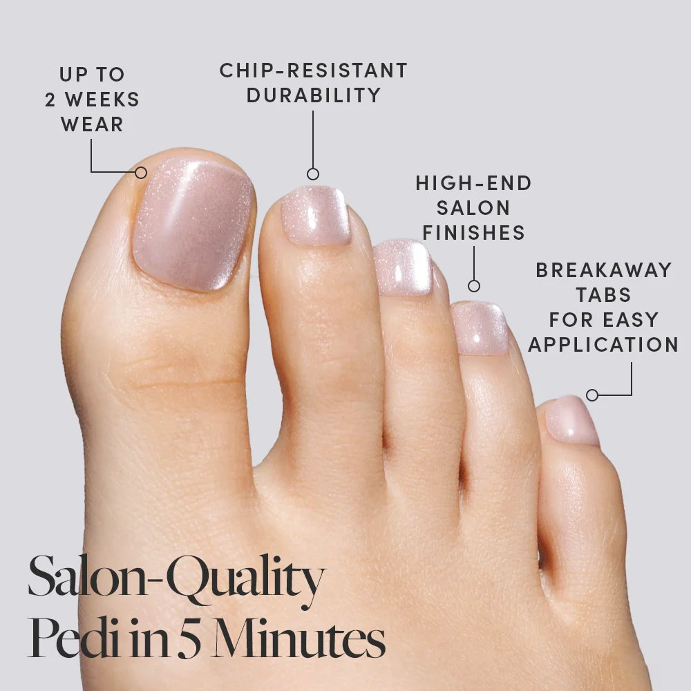 The Vow Toenail press-on nails - natural shape, short length