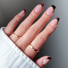 Top Tier press-on nails in black shade